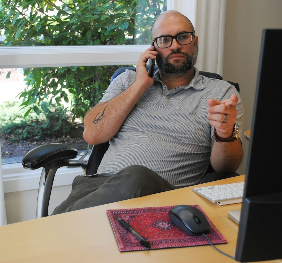 Sofort-Kontakt-Büro